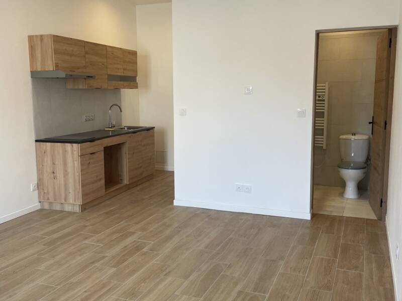 Maison à louer, 24m², CUGES LES PINS