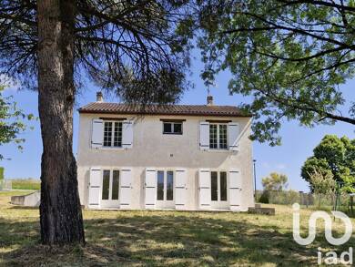 Maison à vendre 149 000 € 6 pièces 4 chambres 116 m² 1 695 m² de terrain Singleyrac 24500