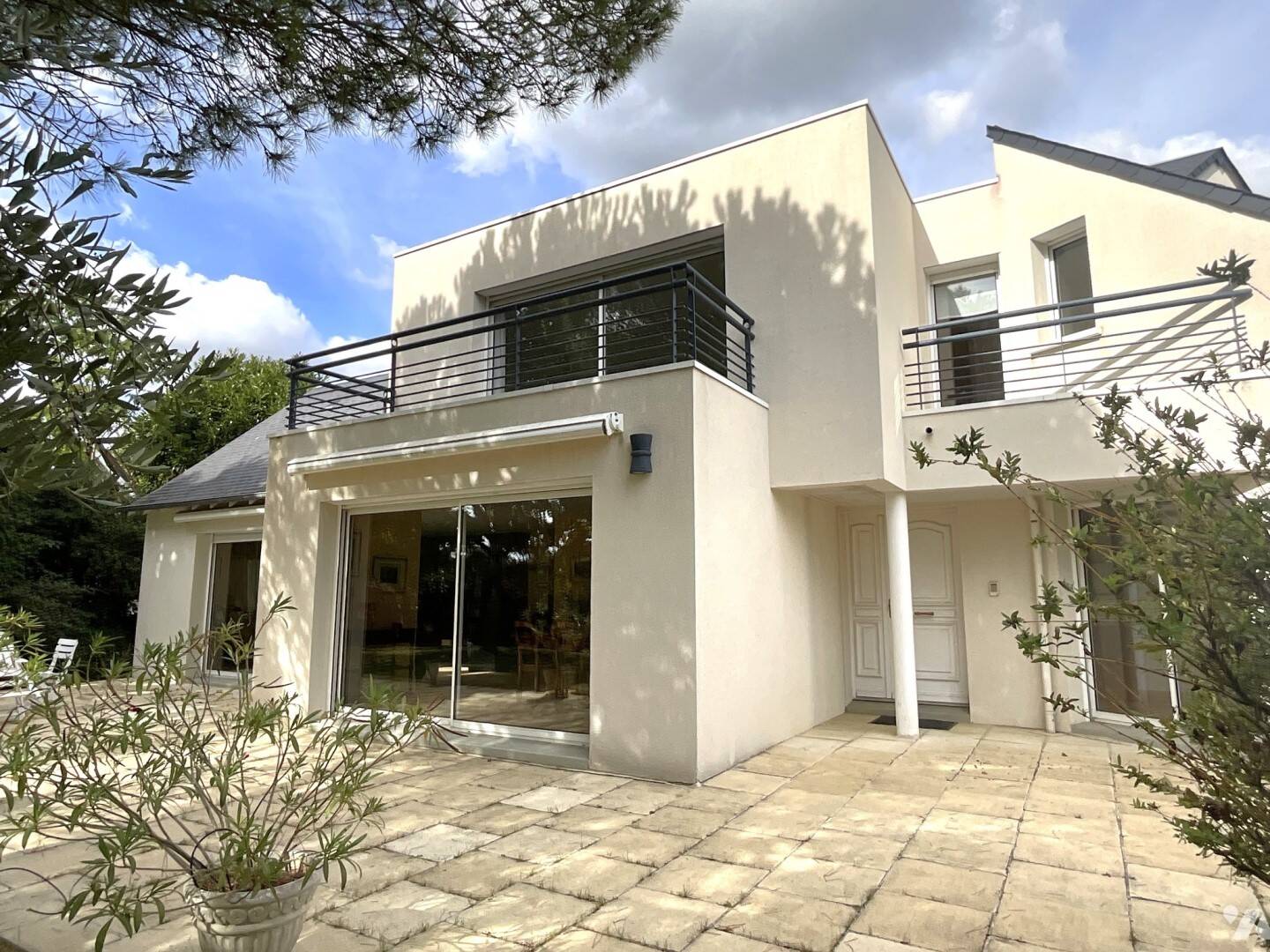 Maison à vendre, 198m², SAINT ANTOINE DU ROCHER