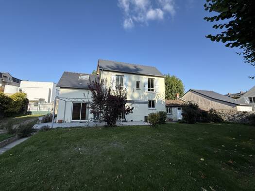 Maison à vendre 159 300 € 4 pièces 3 chambres 102,2 m² 458 m² de terrain Alençon 61000