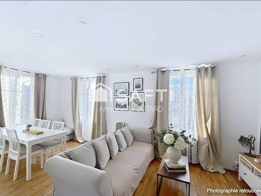 Maison de plain-pied à vendre 220 000 € 4 pièces 3 chambres 78 m² 378 m² de terrain Rabière Joué-lès-Tours 37300