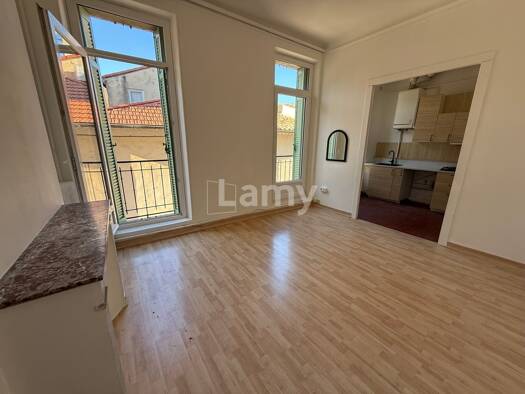 Appartement à louer 711 € 3 pièces 2 chambres 60,3 m² Étage 1/3 Centre Ville Salon de Provence 13300