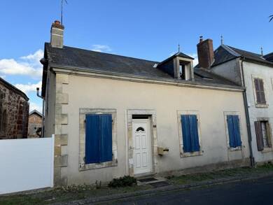 Maison à vendre 79 000 € 4 pièces 3 chambres 92 m² 542 m² de terrain Saint Vitte 18360
