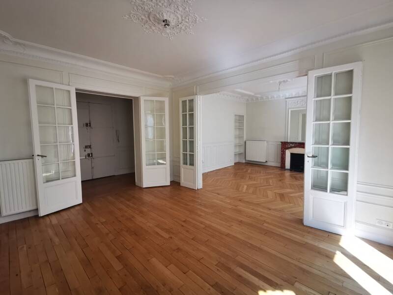 Maison à louer, 169m², PARIS 14E