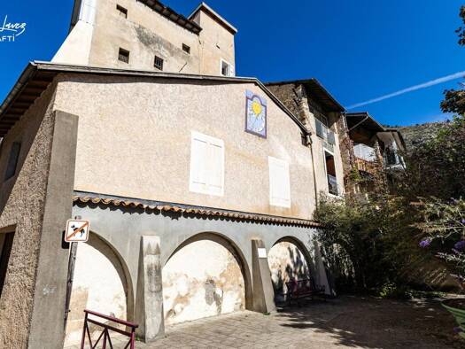 Immeuble à vendre 120 000 € 177 m² Veynes 05400