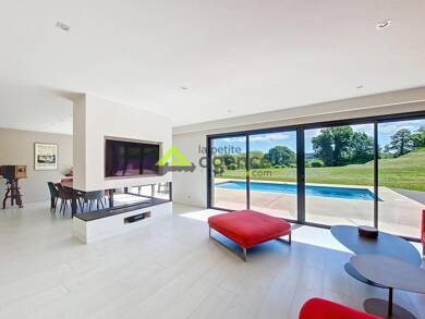 Maison à vendre 269 000 € 7 pièces 5 chambres 166 m² 5 800 m² de terrain Saint-Sulpice-le-Guérétois 23000