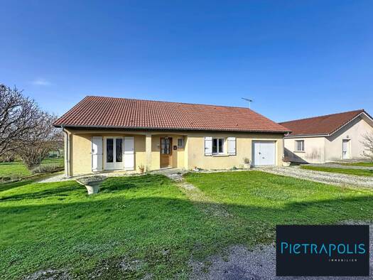 Maison de plain-pied à vendre 132 000 € 3 pièces 1 chambre 91,2 m² 1 106 m² de terrain Marbéville 52320