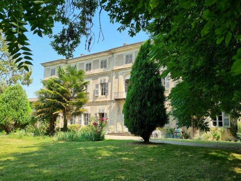Maison à vendre, 860m², MAS SAINTES PUELLES