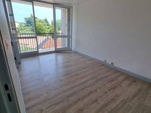 Appartement à vendre 51 900 € 1 pièce 33 m² Étage 3/6 Le Mas bouyol Limoges 87000