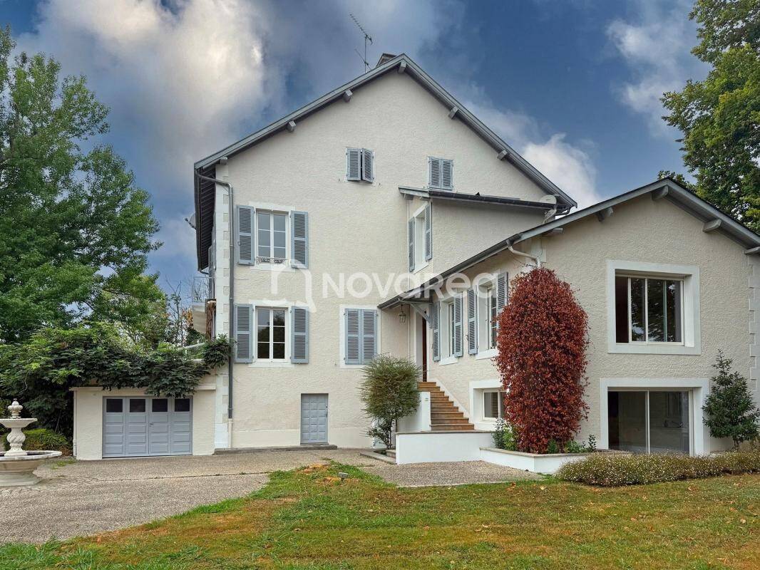 Maison à vendre, 302m², PAU