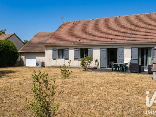 Maison de plain-pied à vendre 250 000 € 5 pièces 4 chambres 103 m² 935 m² de terrain Ouarville 28150