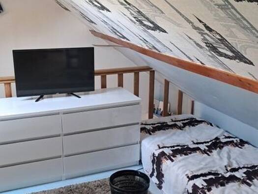 Studio à louer 380 € 1 pièce 16 m² Est Nord Ouest Saint-Pierre-lès-Nemours 77140