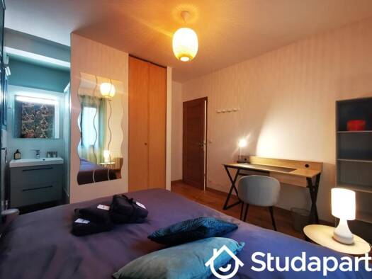 Colocation à louer 725 € 1 pièce 1 chambre 14 m² RDC Bures-sur-Yvette 91440