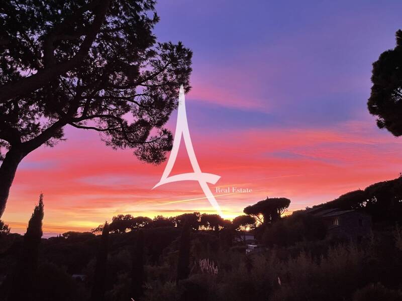 Maison à vendre, 270m², LA CROIX VALMER