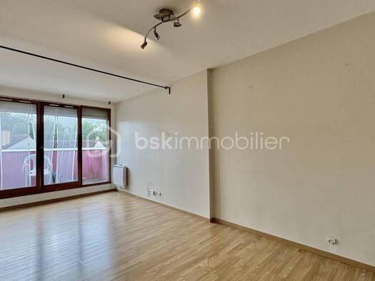 Appartement à vendre 139 000 € 2 pièces 1 chambre 45,63 m² Étage 1/2 Aunettes Est Évry-Courcouronnes 91000