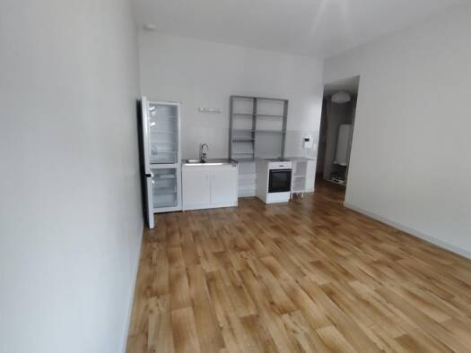 Maison à louer 510 € 2 pièces 1 chambre 42 m² Nord La Souterraine 23300
