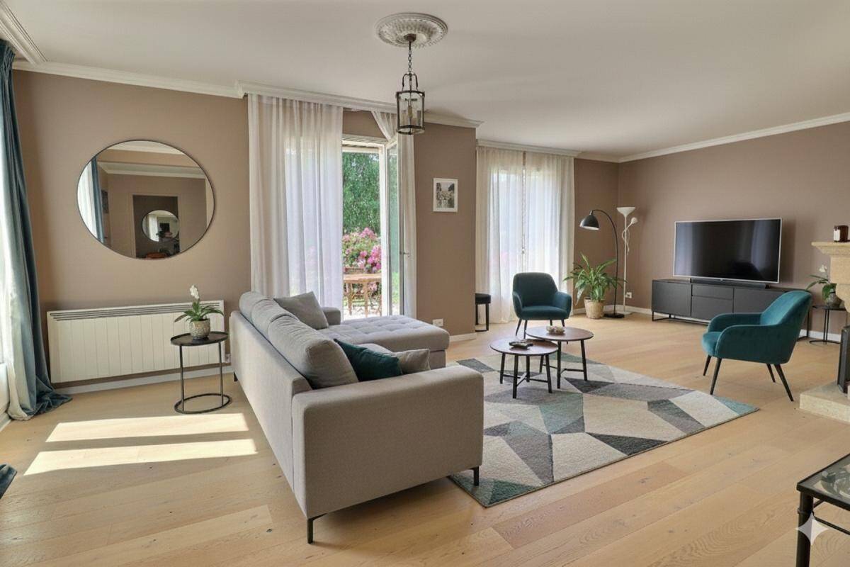 Maison à vendre, 240m², SAINT NOM LA BRETECHE