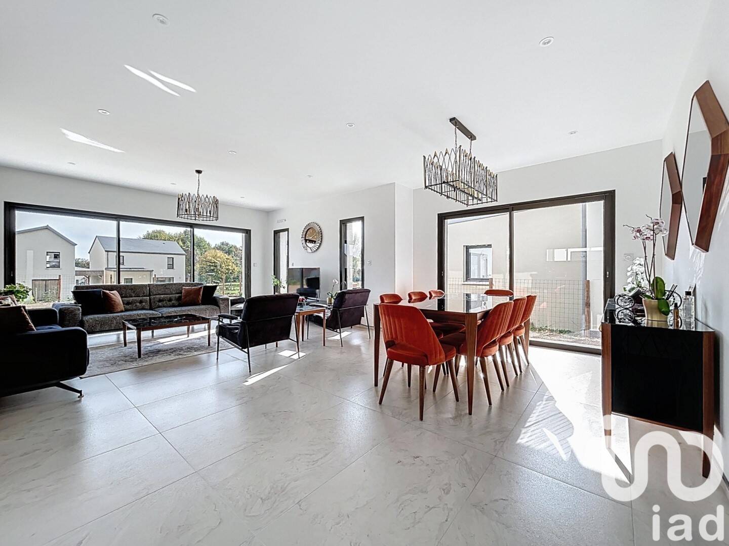Maison à vendre, 172m², LA CHAPELLE DES FOUGERETZ
