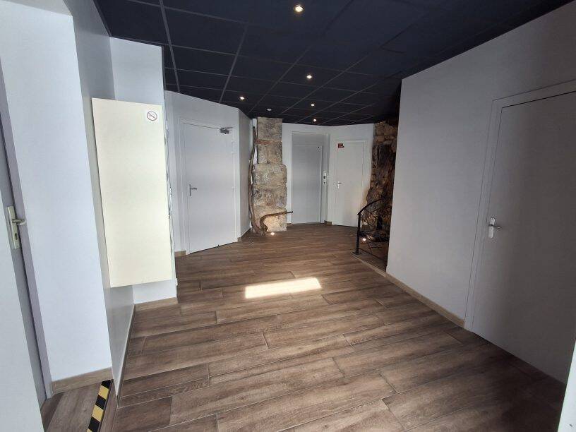 Maison à louer, 52m², SAINT GEORGES EN COUZAN