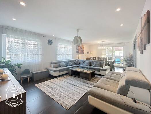 Duplex à vendre 295 400 € 7 pièces 5 chambres 201 m² RDC/2 Nord Est Wittelsheim 68310