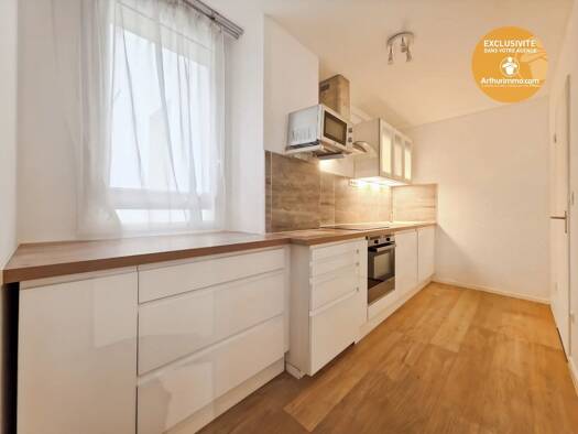 Appartement à vendre 179 000 € 4 pièces 3 chambres 82,12 m² Étage 3/5 Pyramides Centre Évry-Courcouronnes 91000
