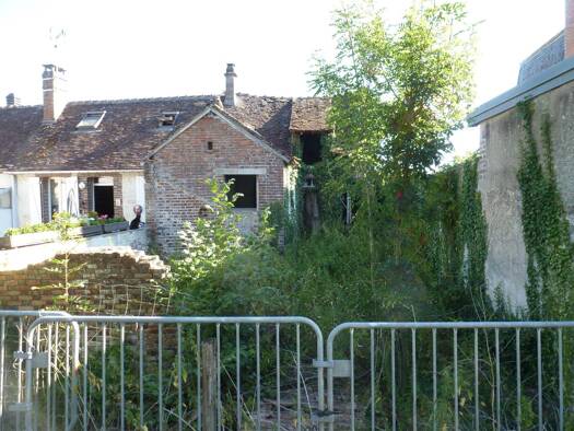 Maison à vendre 6 000 € 2 pièces 1 chambre Charny Orée de Puisaye 89120