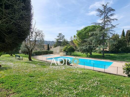 Appartement à vendre 115 000 € 1 pièce 29,2 m² Étage 1/2 Peymeinade 06530