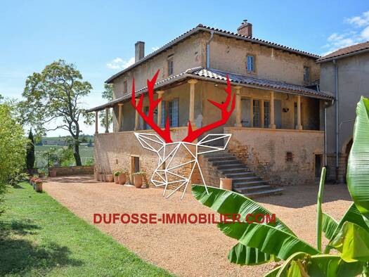 Maison à vendre 1 750 000 € 12 pièces 10 chambres 430 m² 4 848 m² de terrain Porte des Pierres Dorées 69400