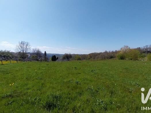 Terrain constructible à vendre 27 000 € 2 040 m² de terrain Singles 63690