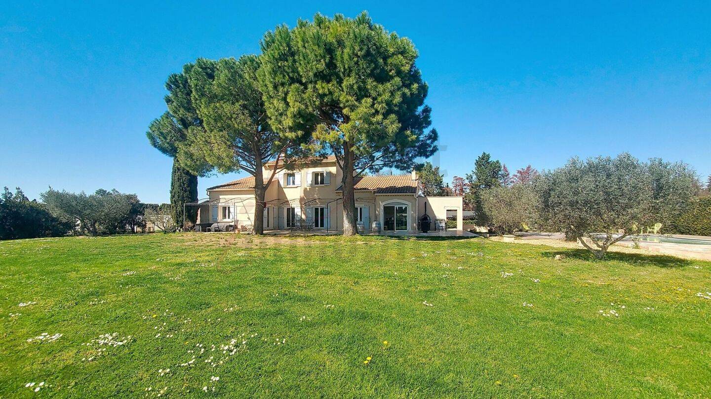 Maison à vendre, 204m², CHATEAURENARD