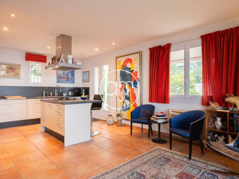 Maison à vendre, 141m², CARQUEIRANNE