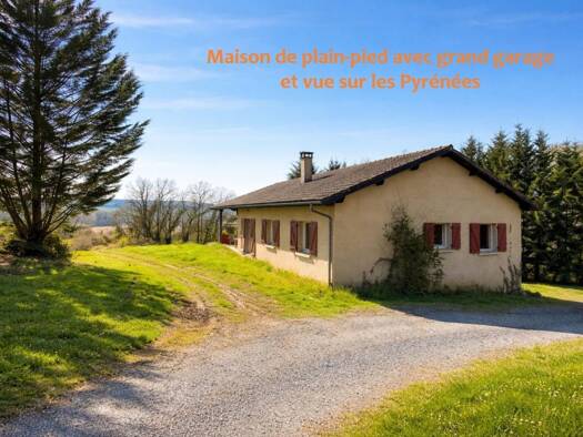 Maison de plain-pied à vendre 170 000 € 6 pièces 4 chambres 135 m² 3 280 m² de terrain Maumusson-Laguian 32400