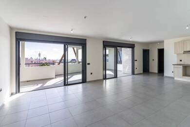 Appartement à vendre 332 850 € 4 pièces 3 chambres 79,7 m² Étage 2/5 Saint-Denis 97400