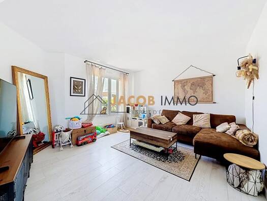 Duplex à vendre 180 800 € 4 pièces 2 chambres 83 m² Étage 1/1 Saint Pierre Brest 29200