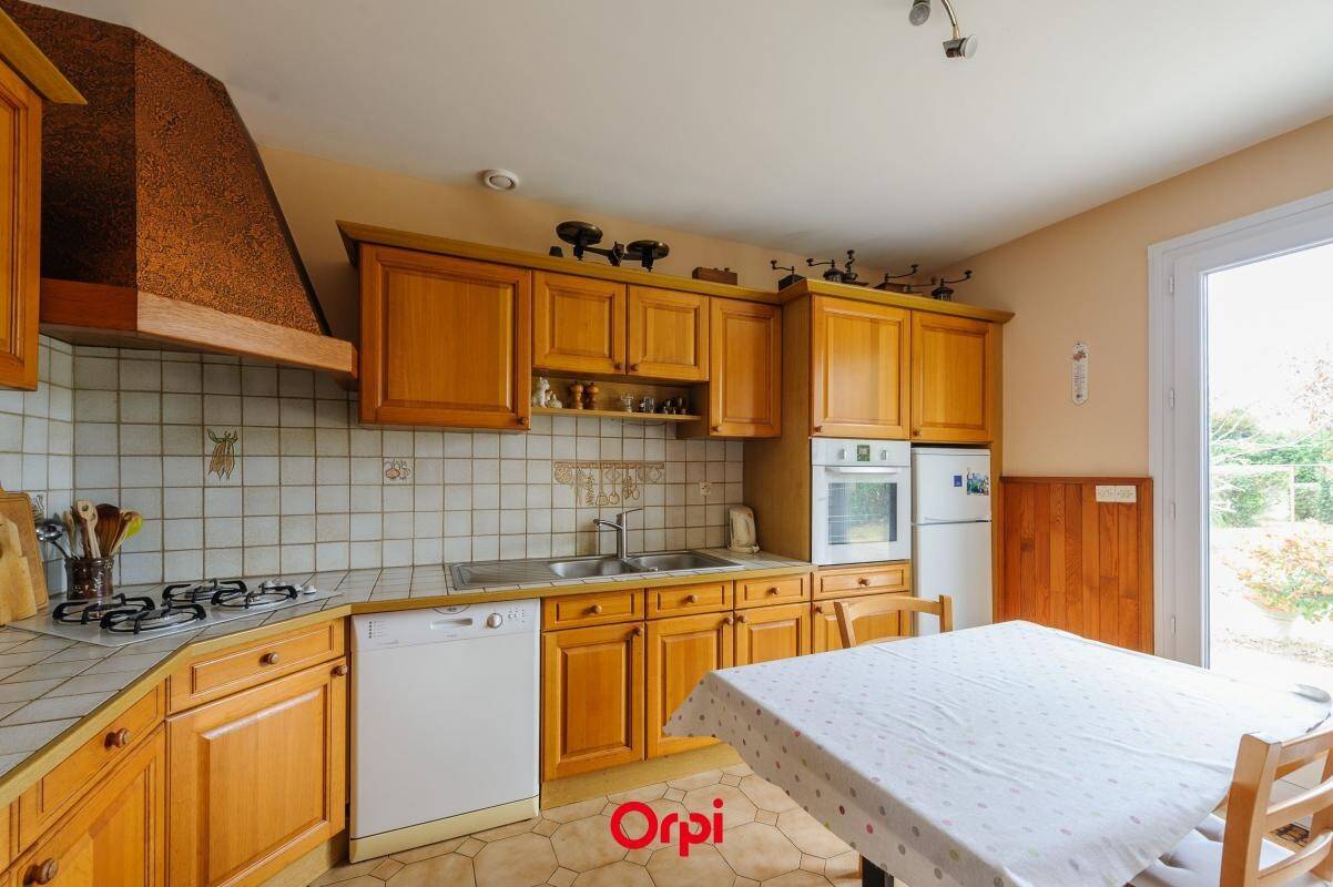 Maison à vendre, 143m², L'HOUMEAU