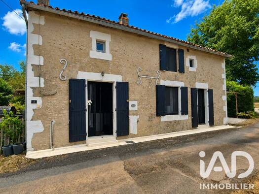 Maison à vendre 152 000 € 5 pièces 3 chambres 146 m² 1 368 m² de terrain Saint-Romain 86250