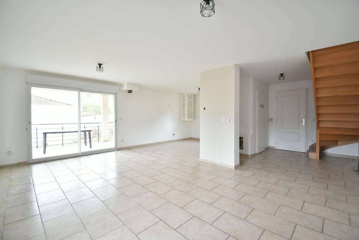 Maison à vendre, 100m², VILLIEU LOYES MOLLON