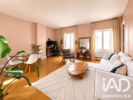 Appartement à vendre 680 000 € 2 pièces 1 chambre 58 m² Étage 2/2 Ternes-Maillot Paris 17ème arrondissement 75017