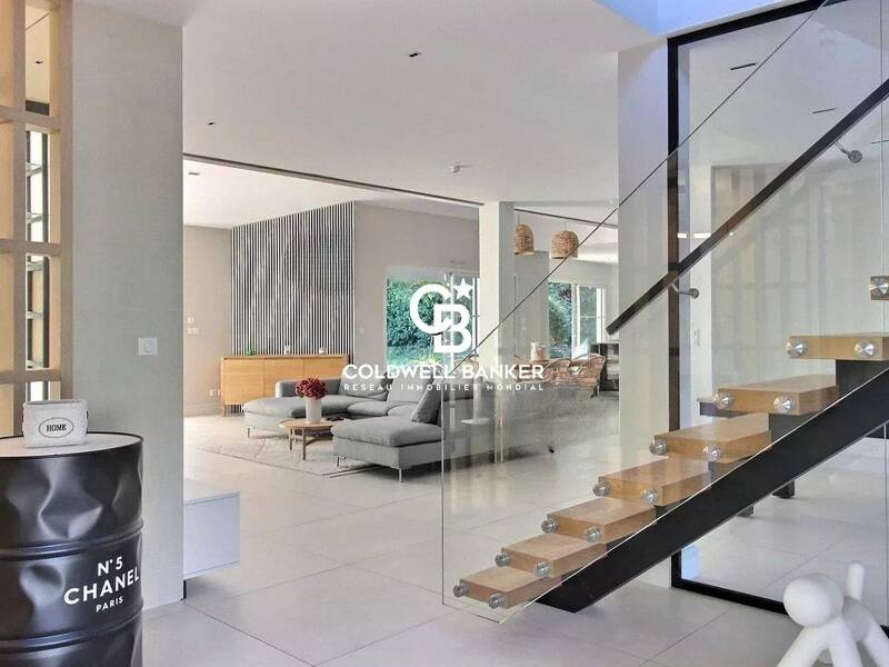 Maison à vendre, 330m², EYSINES