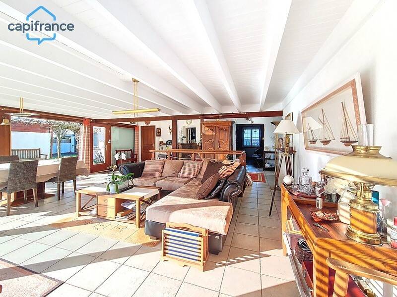 Maison à vendre, 233m², PLOUGONVELIN
