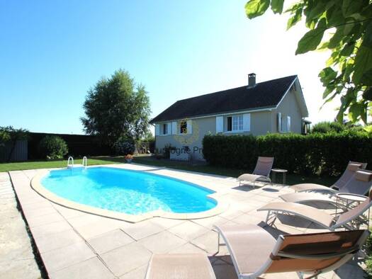 Maison à vendre 349 000 € 7 pièces 5 chambres 178 m² 2 395 m² de terrain Cuisery 71290