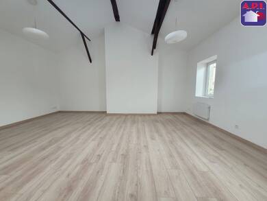 Appartement à louer 750 € 4 pièces 3 chambres 84 m² Dernier étage, Étage 2/2 Cazeres 31220