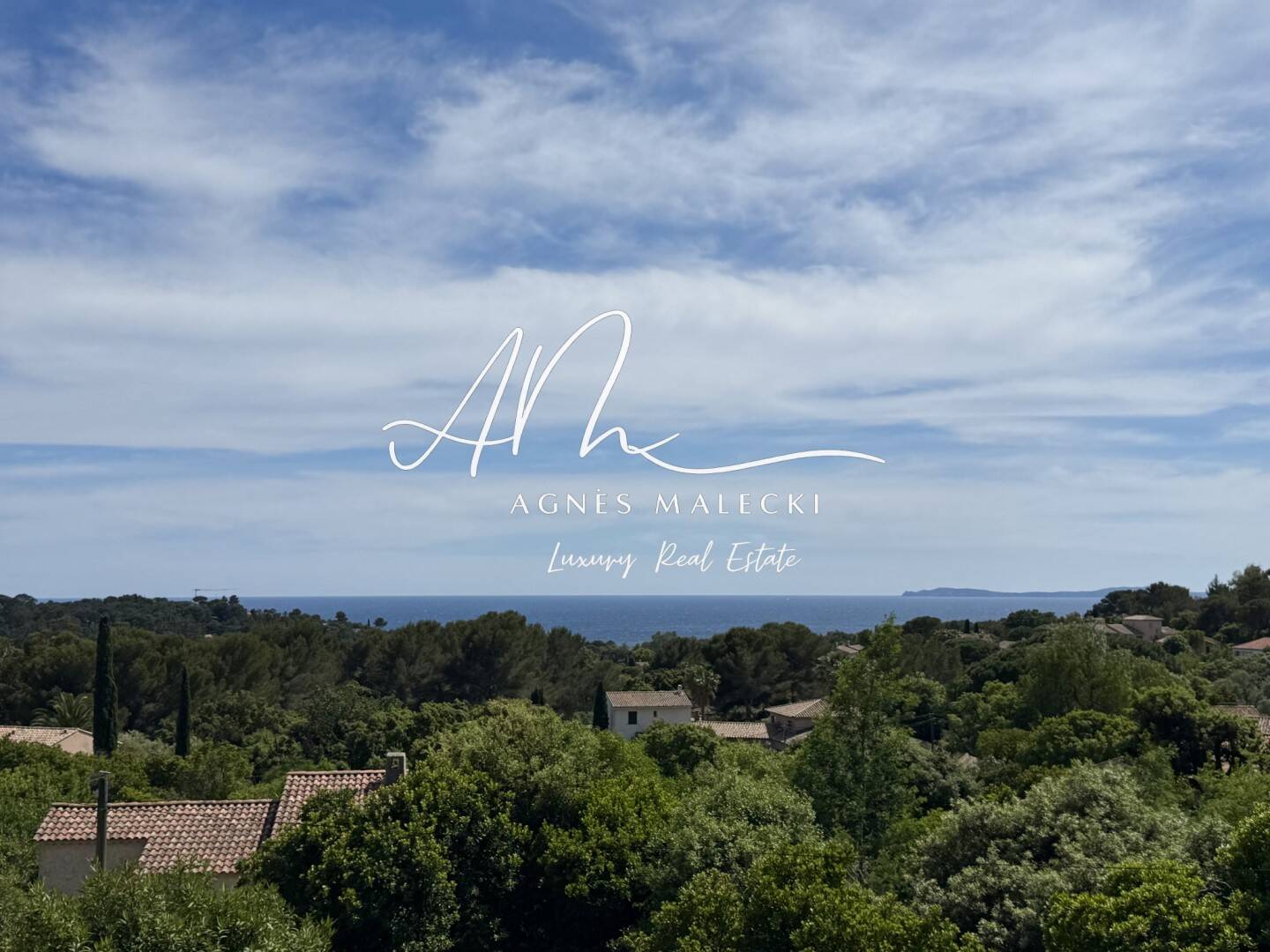 Maison à vendre, 200m², LA CROIX VALMER