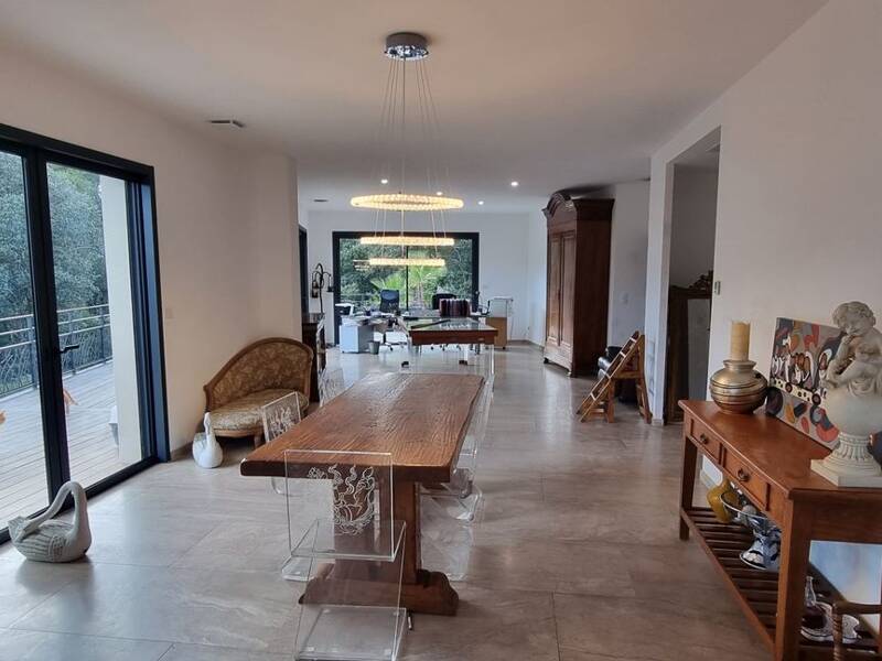 Maison à vendre, 200m², NIMES