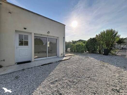 Appartement à vendre 98 280 € 2 pièces 1 chambre 55 m² RDC Châteaubernard 16100
