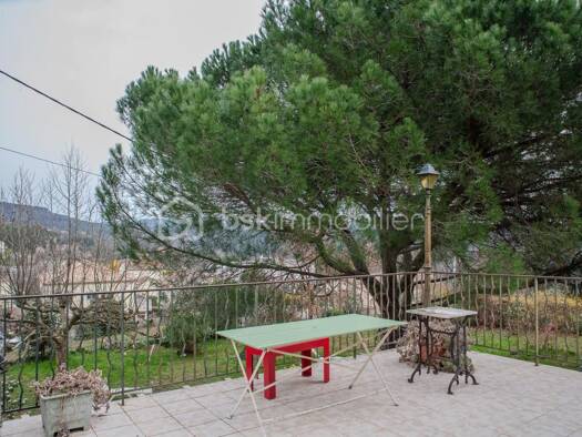 Maison à vendre 190 000 € 7 pièces 3 chambres 151 m² 865 m² de terrain Largentière 07110