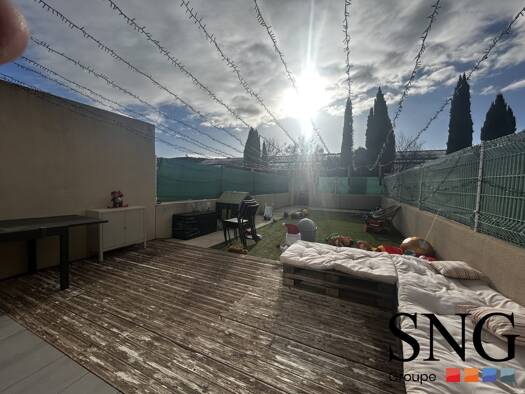 Villa à louer 1 163 € 3 pièces 2 chambres 78,8 m² Les Hameaux Saint-Victoret 13730