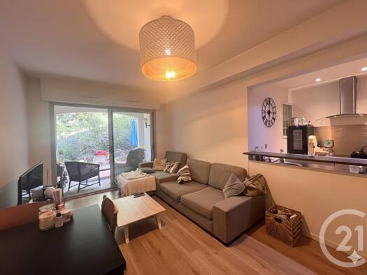 Appartement à vendre 279 000 € 3 pièces 2 chambres 56 m² 2ème étage Vence 06140