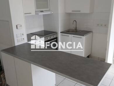 Appartement à louer 752 € 2 pièces 1 chambre 44,8 m² 2ème étage Ermitage-Nacelle Papeterie Corbeil-Essonnes 91100
