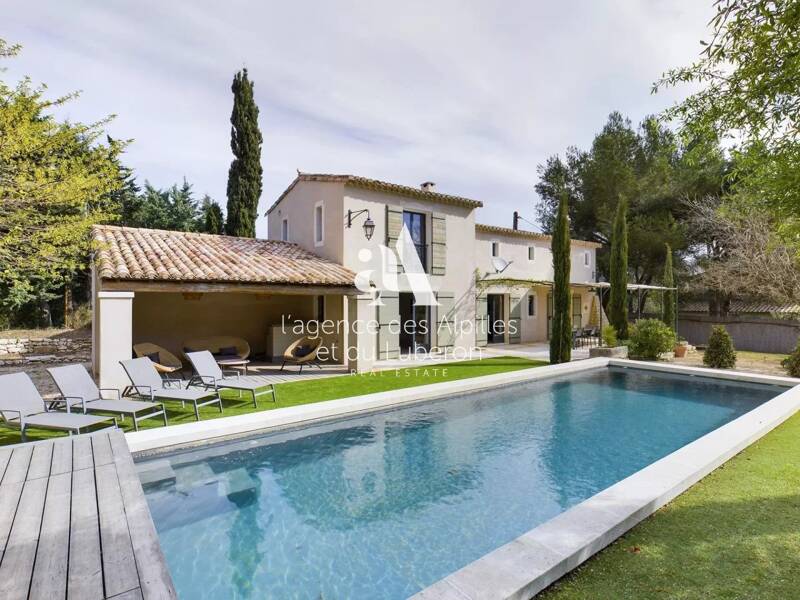 Maison à vendre, 165m², MAUSSANE LES ALPILLES